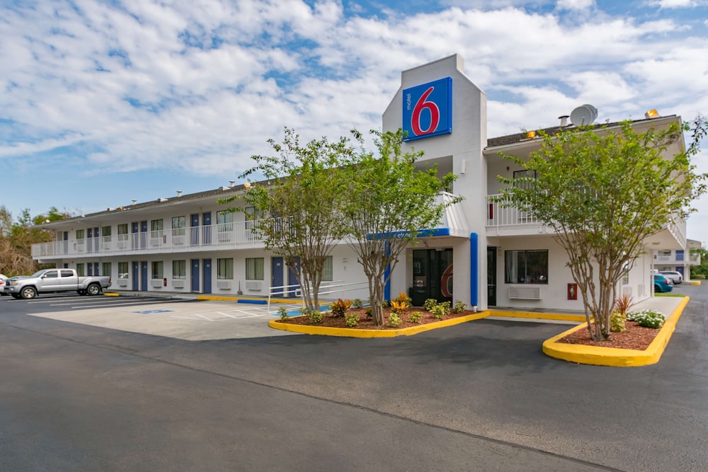 Motel6 Ft. Pierce, FL 45/60