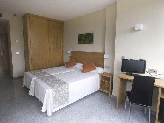 Standard, Double or Twin Bed