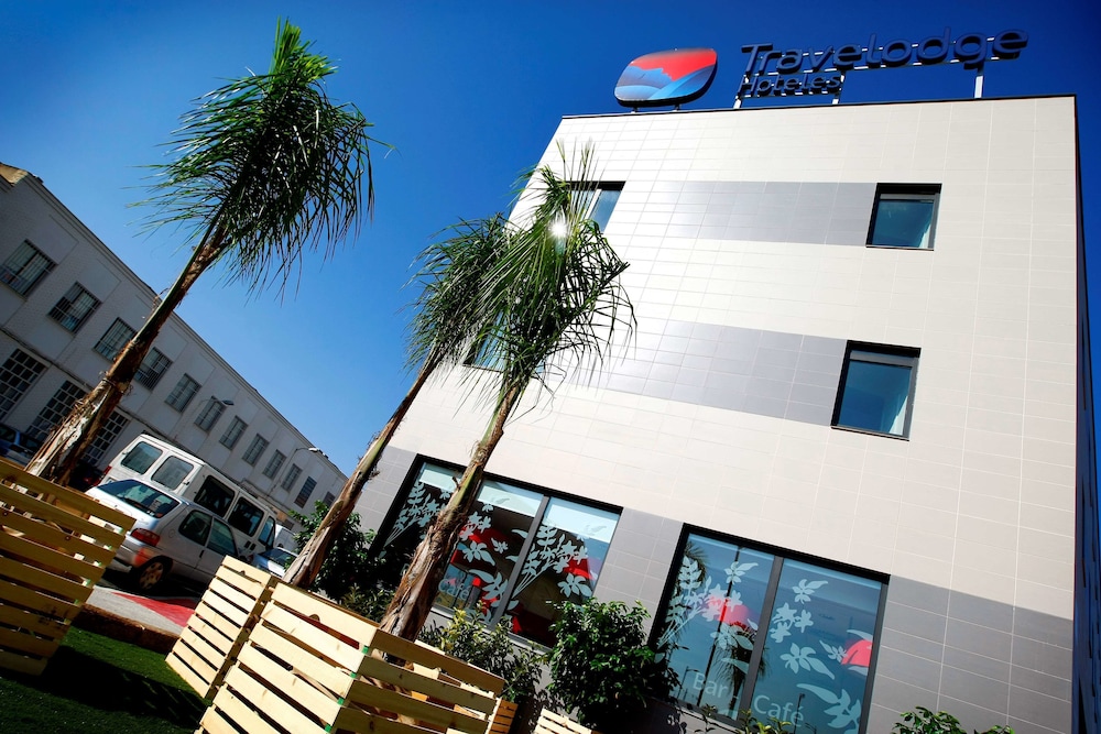 Travelodge Valencia Aeropuerto Hotel 3/48