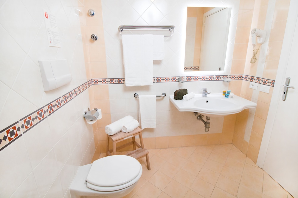 Hotel Rivage Sorrento 78/79