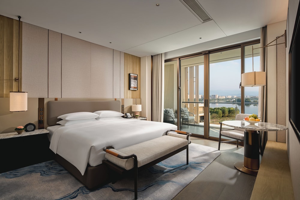 Hyatt Regency Huangshan Hengjiangwan 26/65