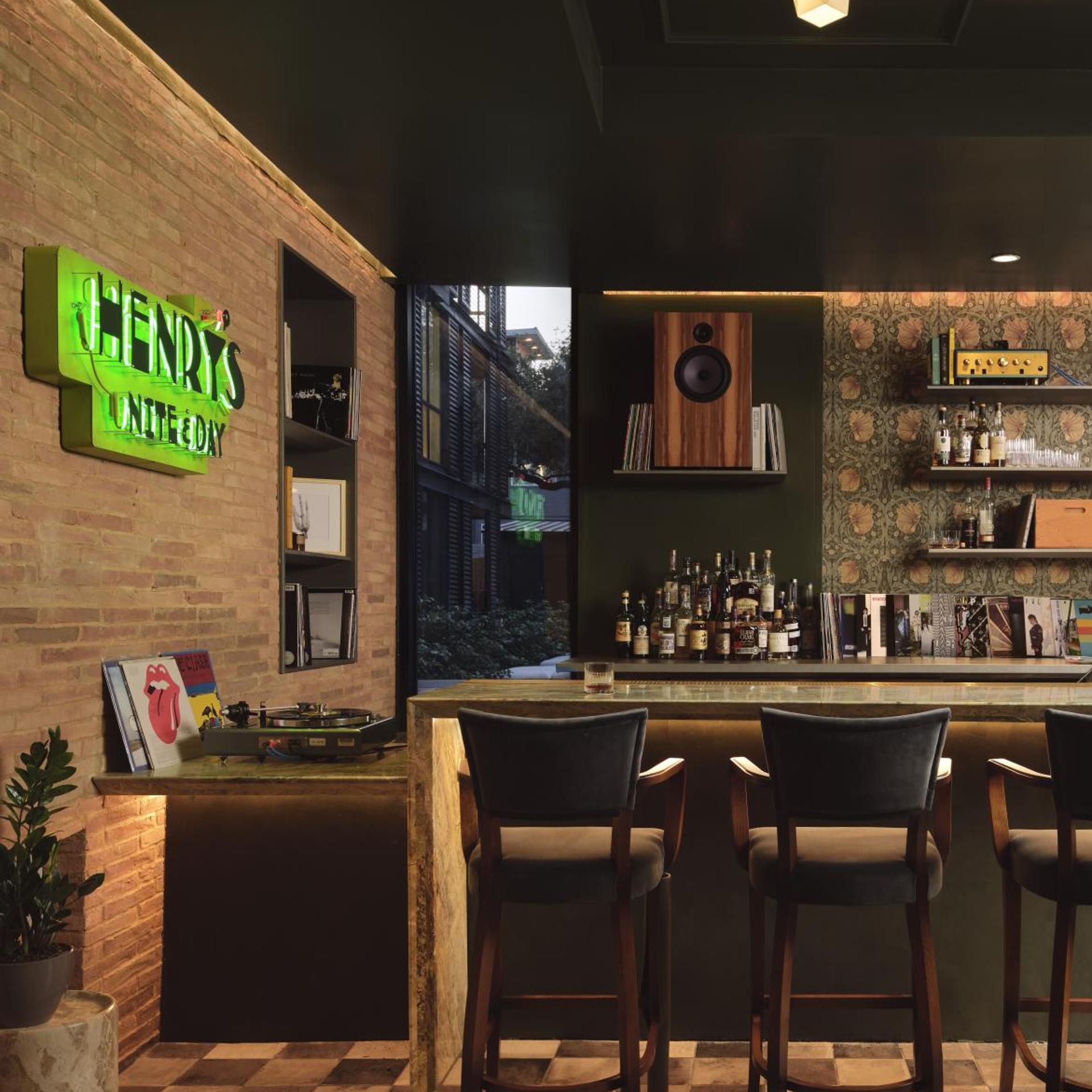 The Inn at Green Pastures 34/44