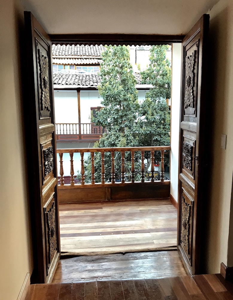 Casa Biru Hotel Boutique 45/68