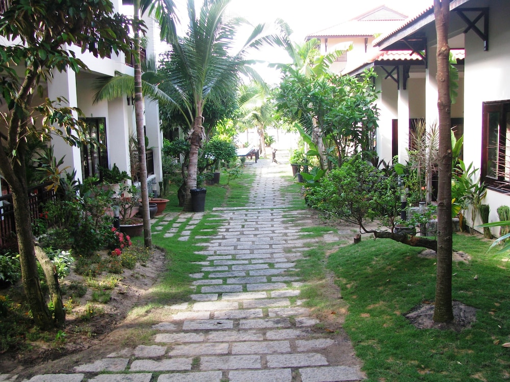 Vuon Tra Resort 30/43