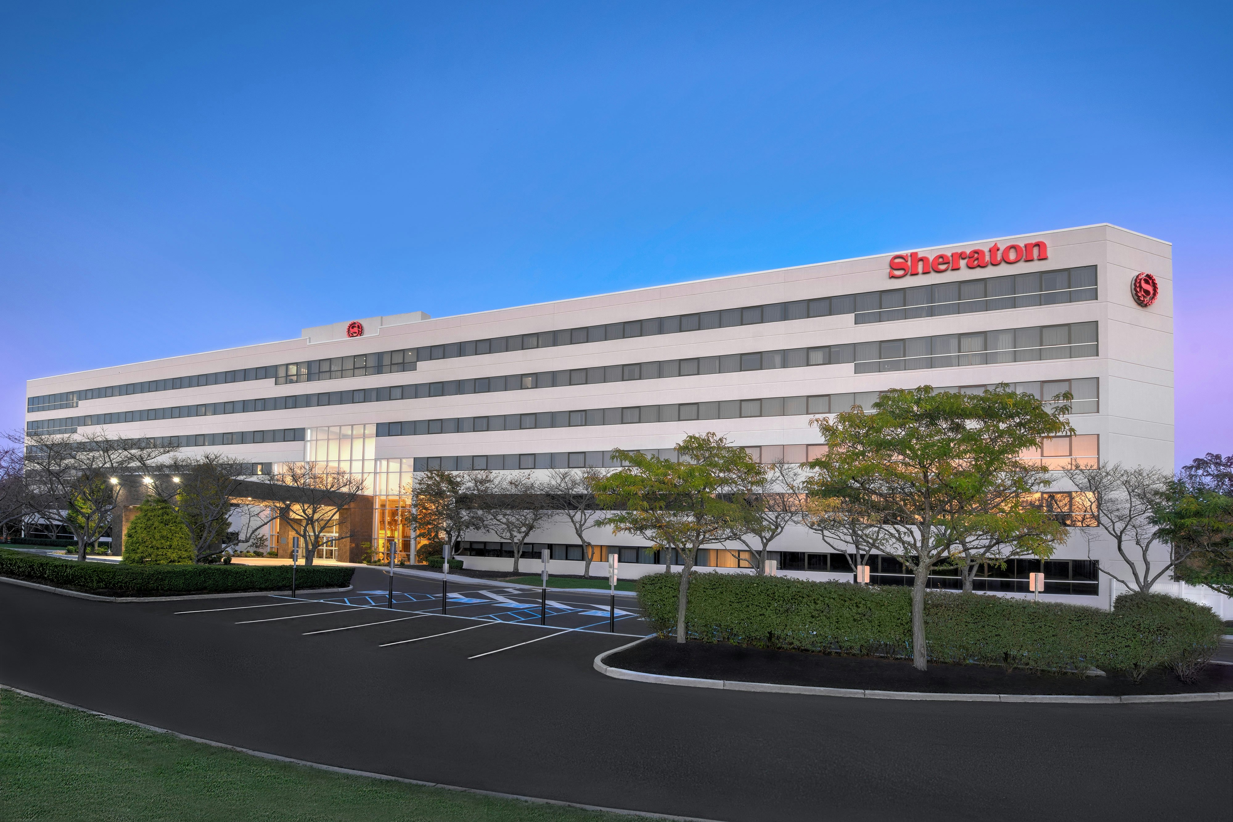Sheraton Eatontown Hotel 1/40