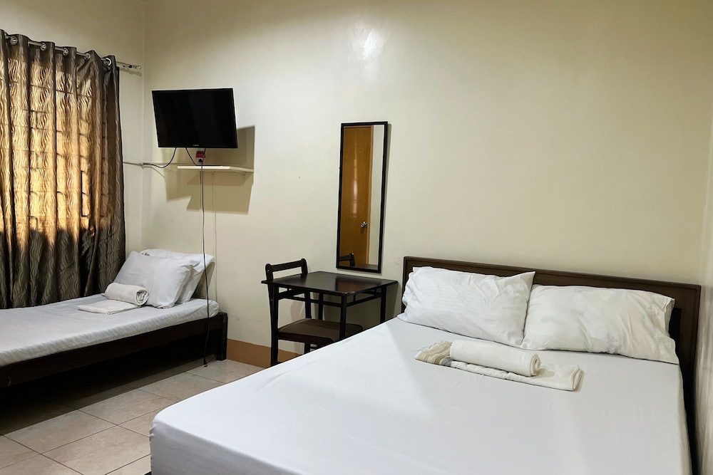 Sta Rosa Inn Iloilo powered by Cocotel 10/31