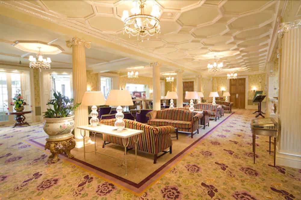 Phyllis Court Club 28/48