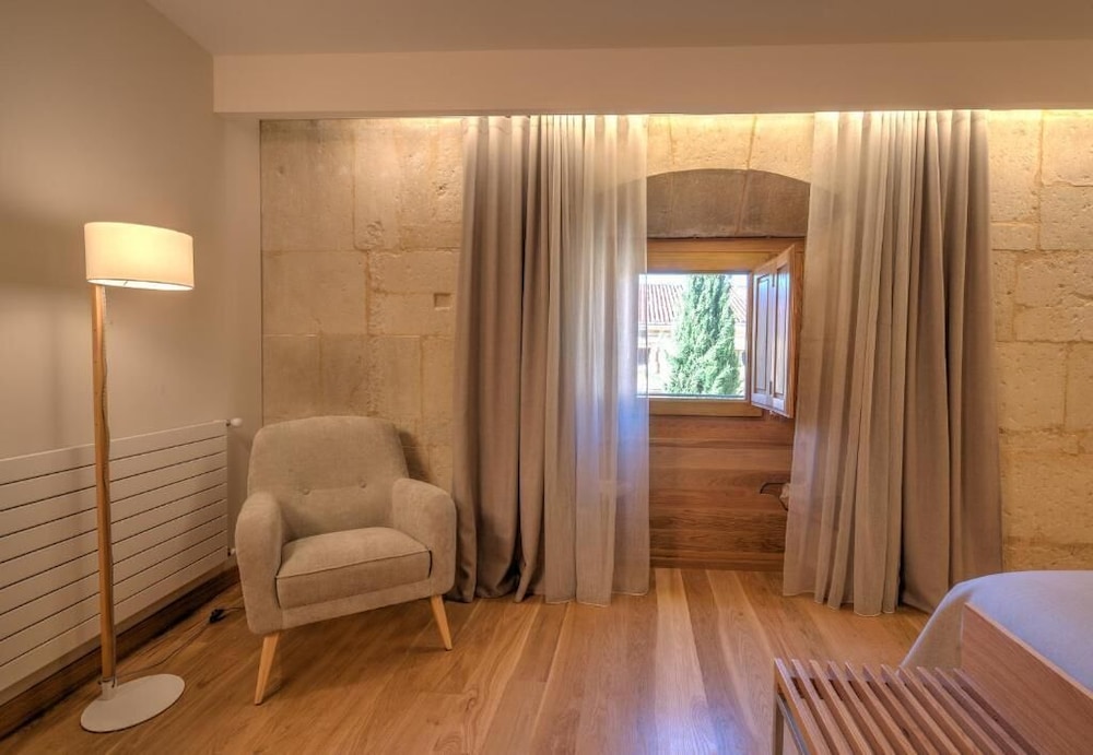 Real Colegiata San Isidoro Hotel 50/72