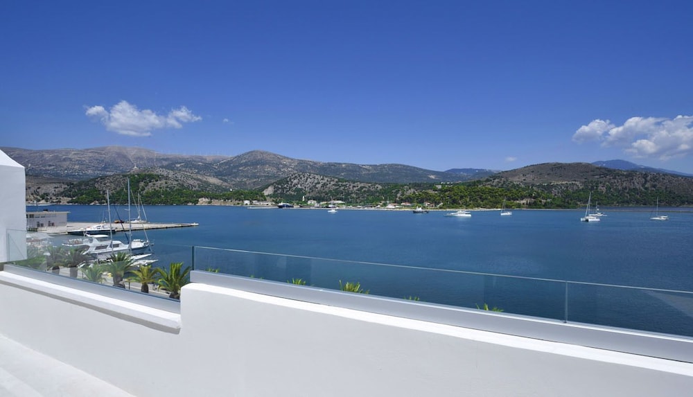 Kefalonia Grand 71/74