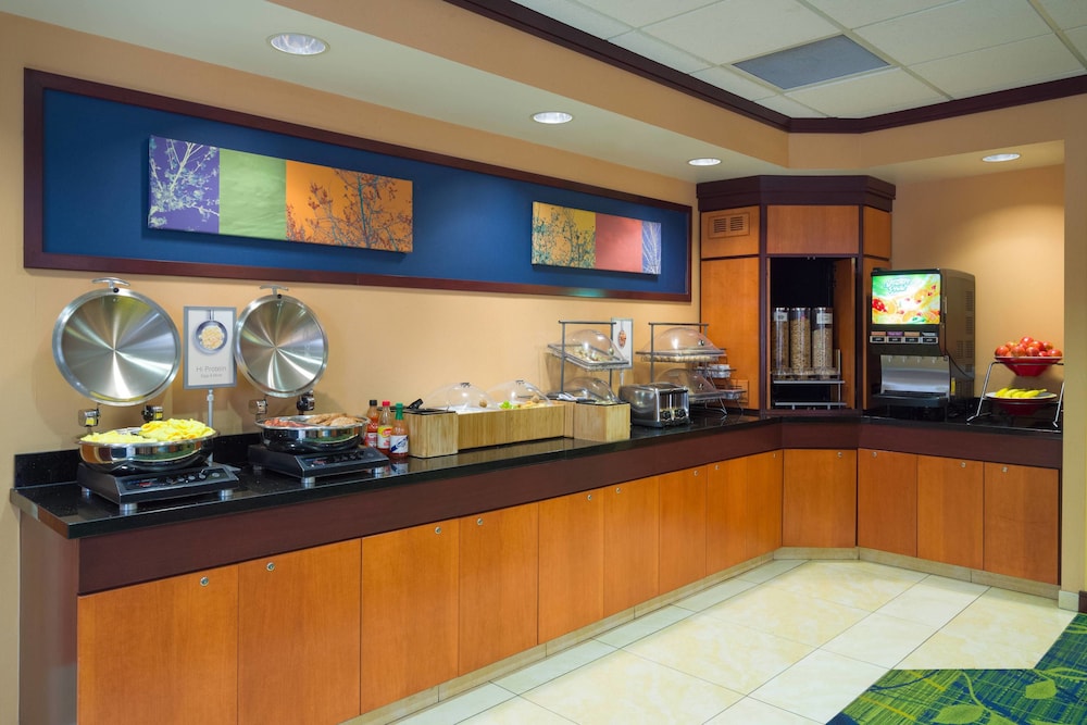 Fairfield Inn Suites By Marriott Lock Haven 24/26