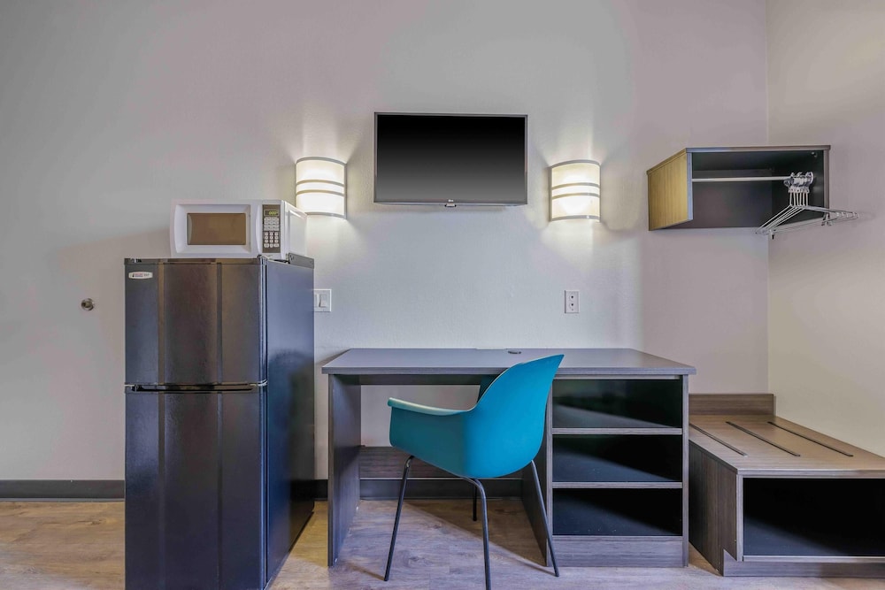 Motel6 Albuquerque, NM - North 47/62