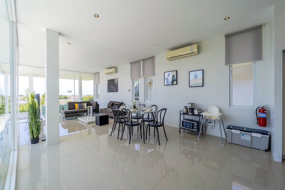 Phu Montra Villa With Ocean View A4 32/50