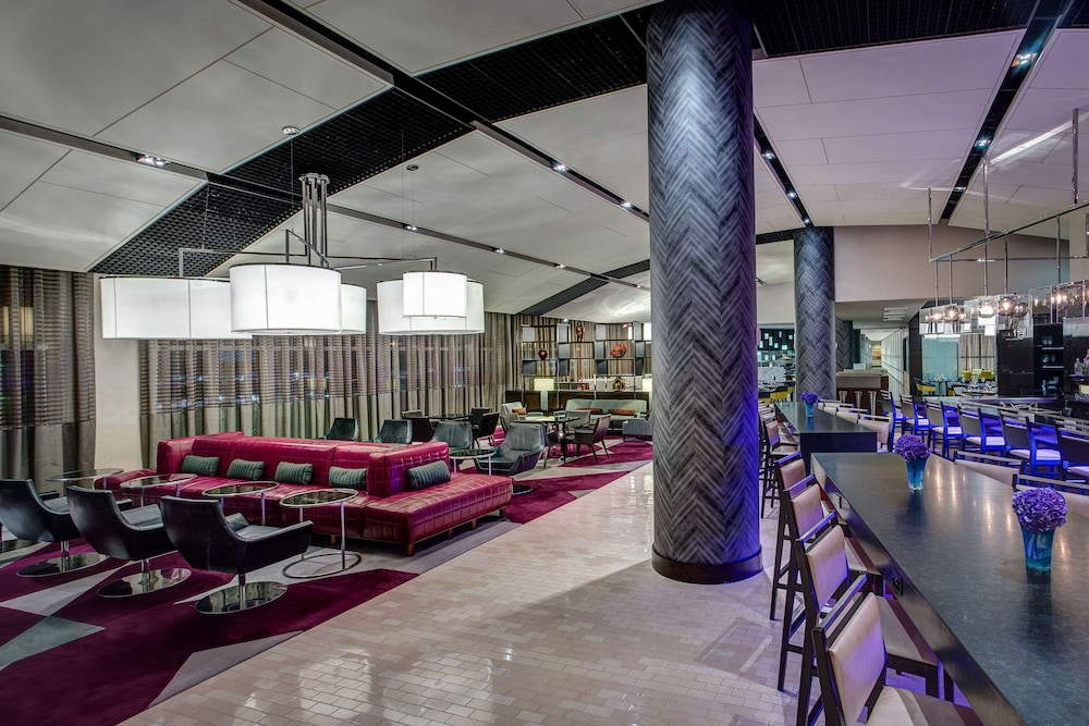Grand Hyatt DFW 44/64