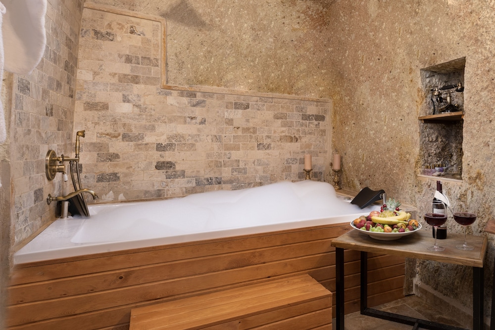 Kayata Cave Suites 35/50