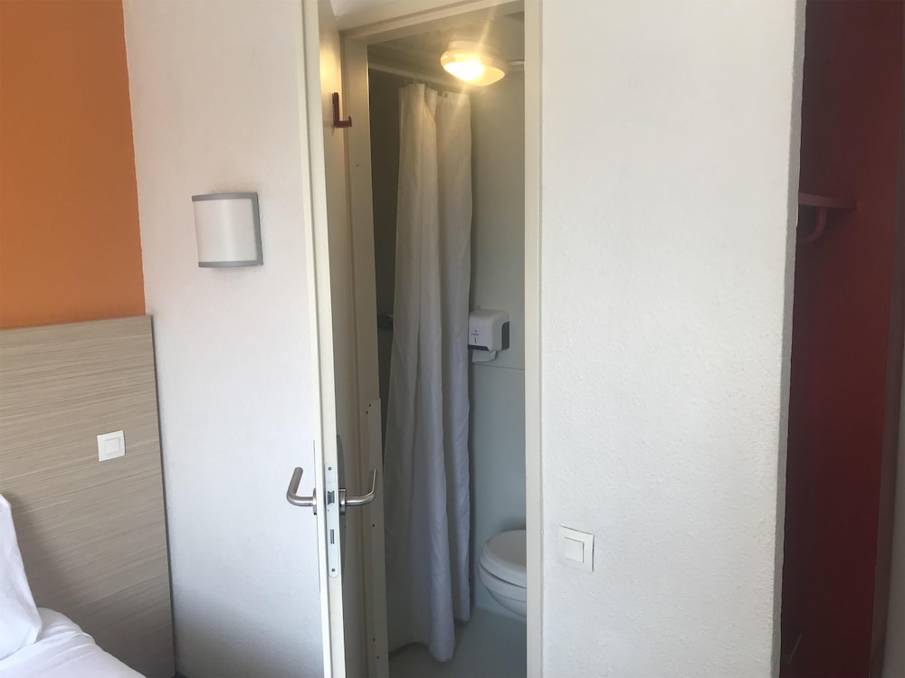 Hotel Premiere Classe Avignon Courtine 24/50