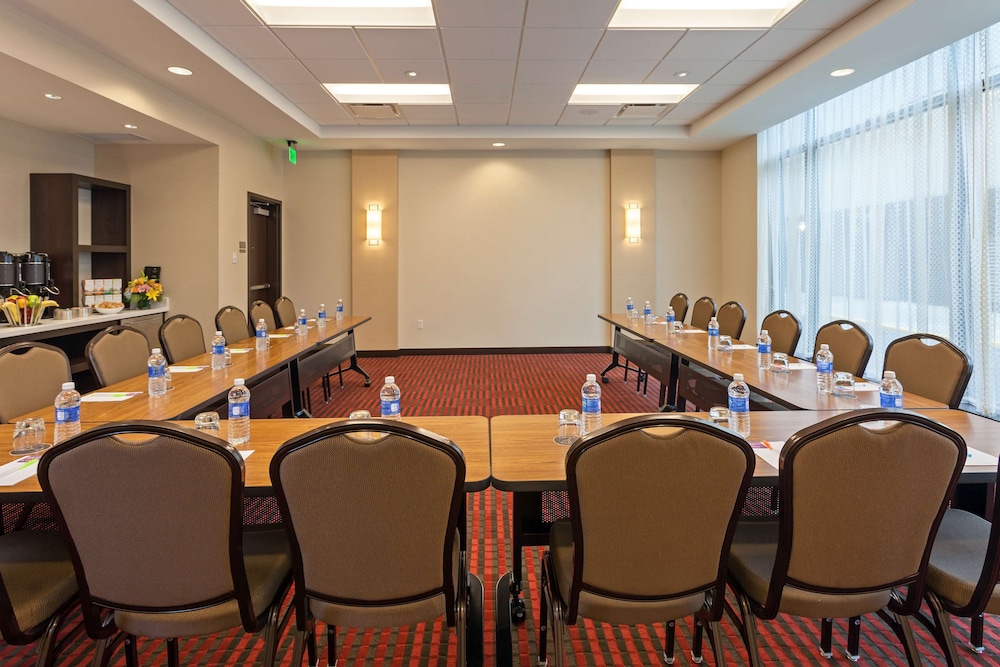 Hyatt Place Bloomington 51/64
