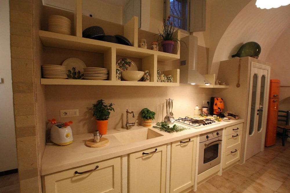 Suite Del Vico Family 5/23