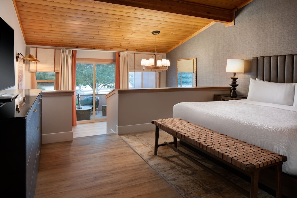 Red Cliffs Lodge 12/46