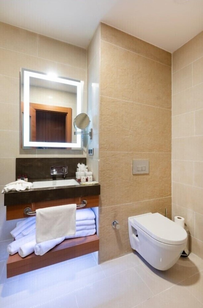 Legend Hotel Batumi 41/42