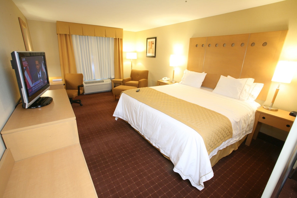 Holiday Inn Express Saltillo Zona Aeropuerto 11/40