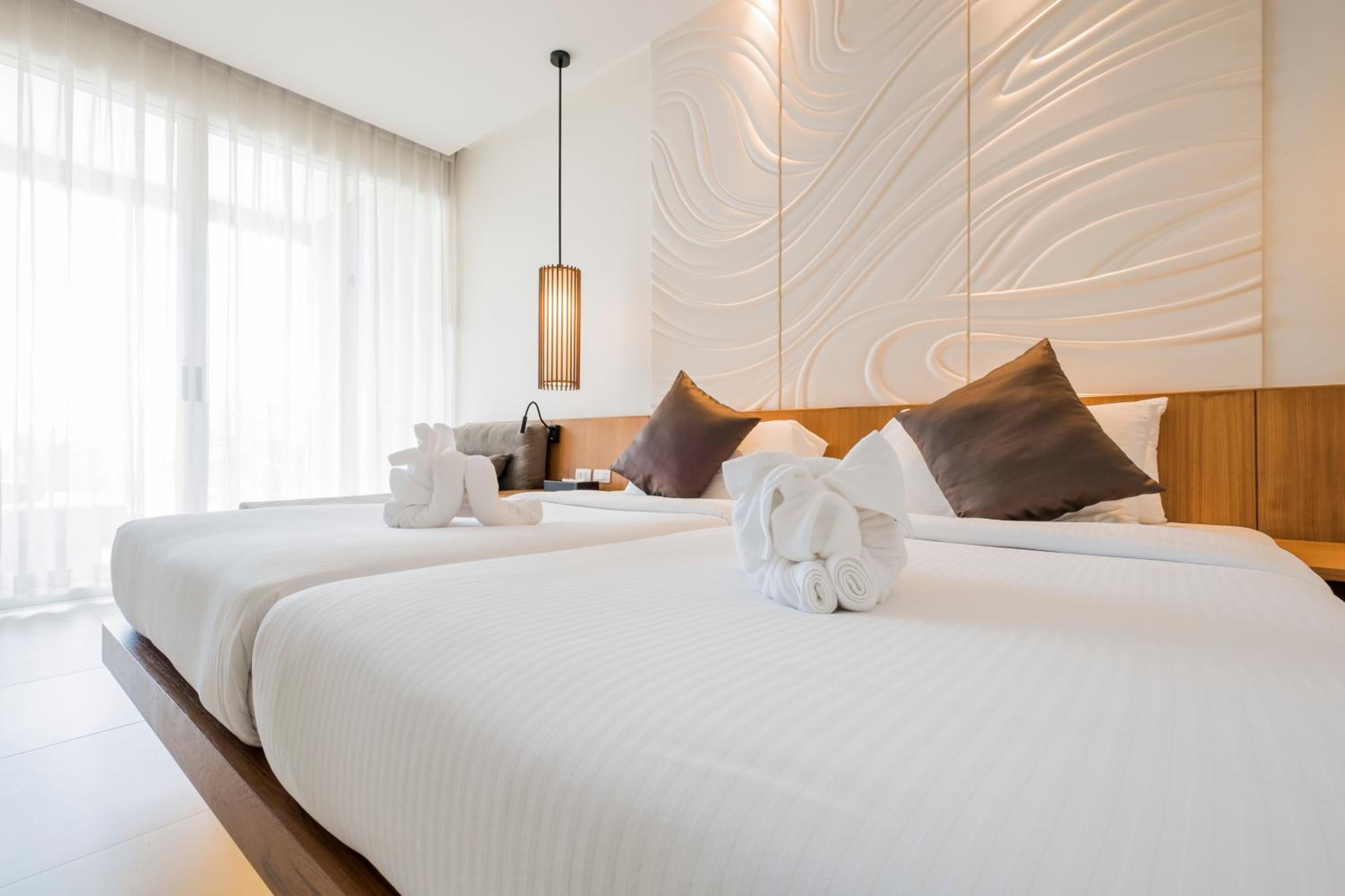 Room, Double or Twin Bed, Pool View, G Hua Hin Resort Mall 9/10