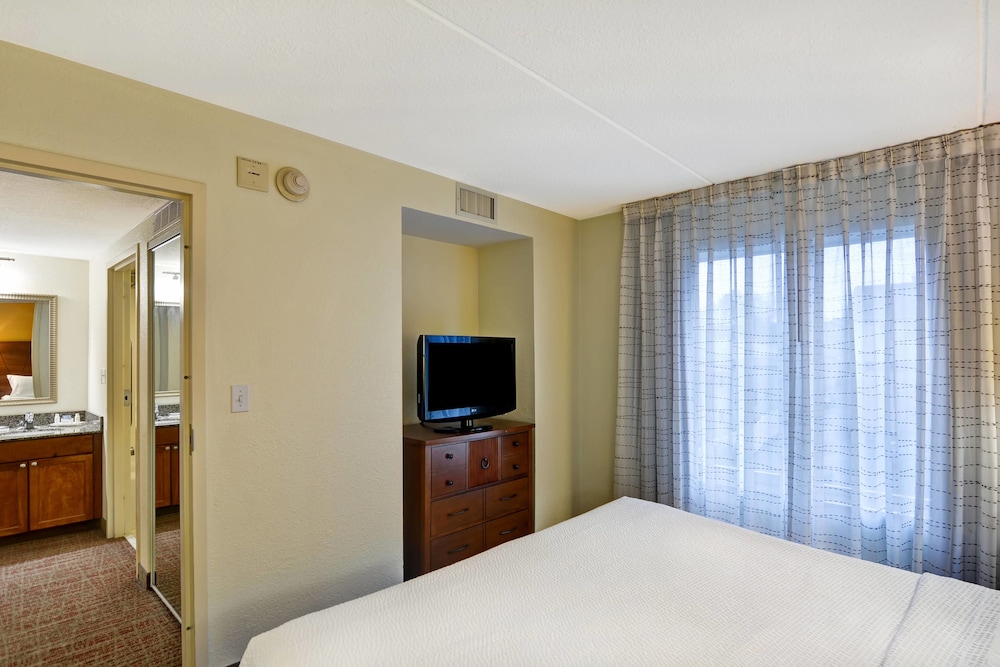 Residence Inn by Marriott Morgantown Medical Center Area 8/35