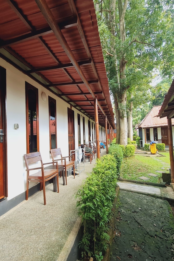 Kampung 168 64/68