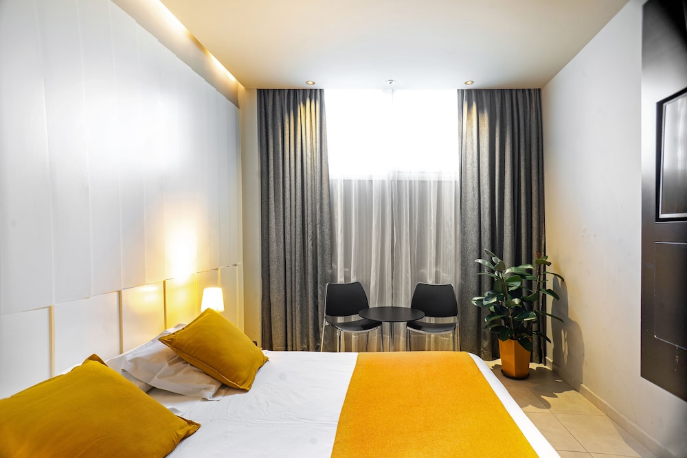 ECONOMY, DOUBLE BED