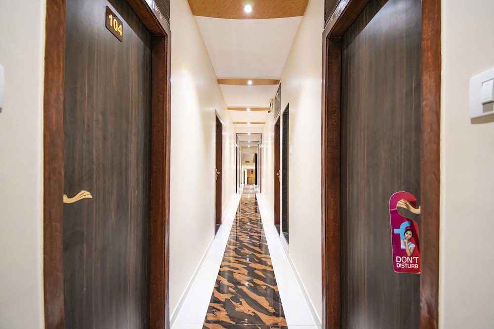 Fabhotel Orange Suites Santacruz East 20/26