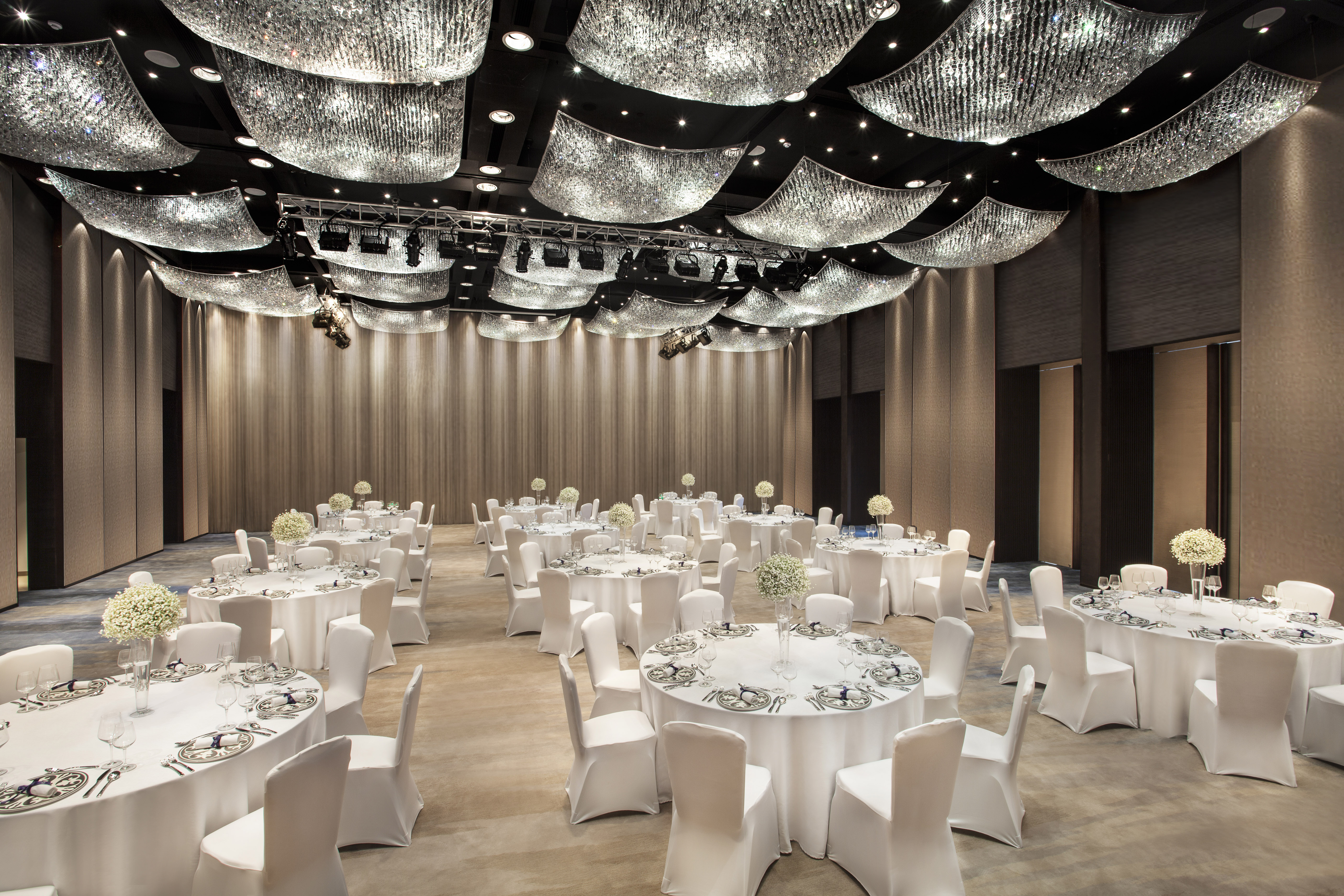 HIMALAYAS QINGDAO HOTEL 17/18