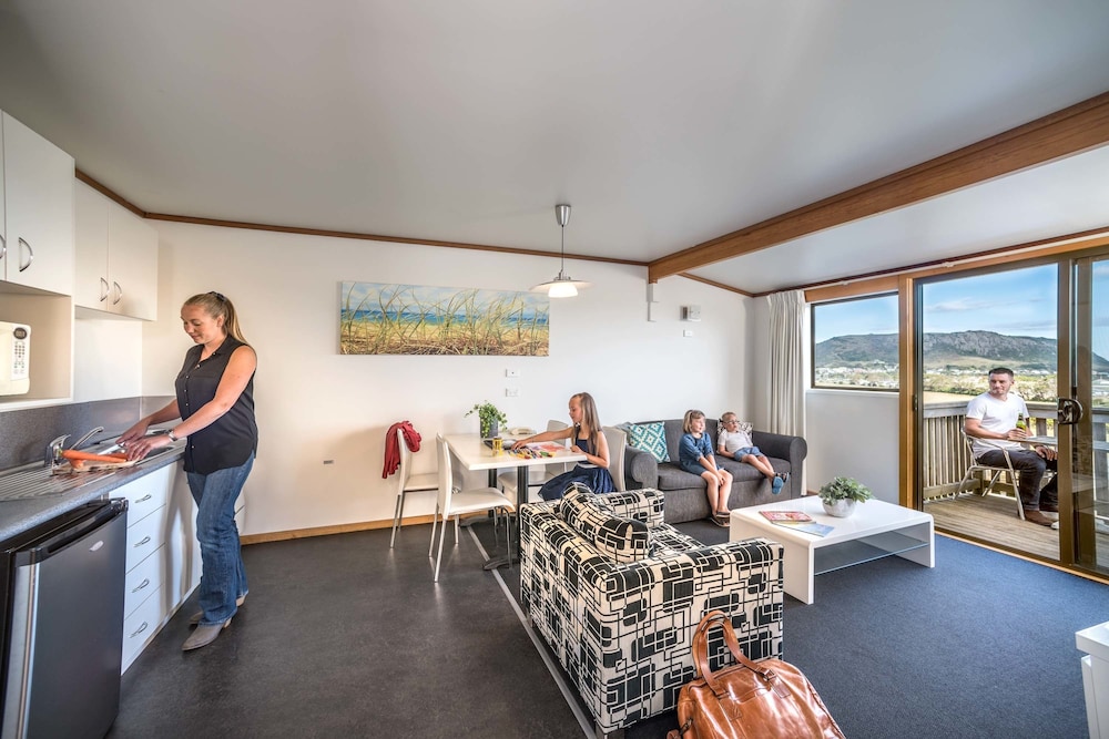 Stanley Seaview Inn 25/33