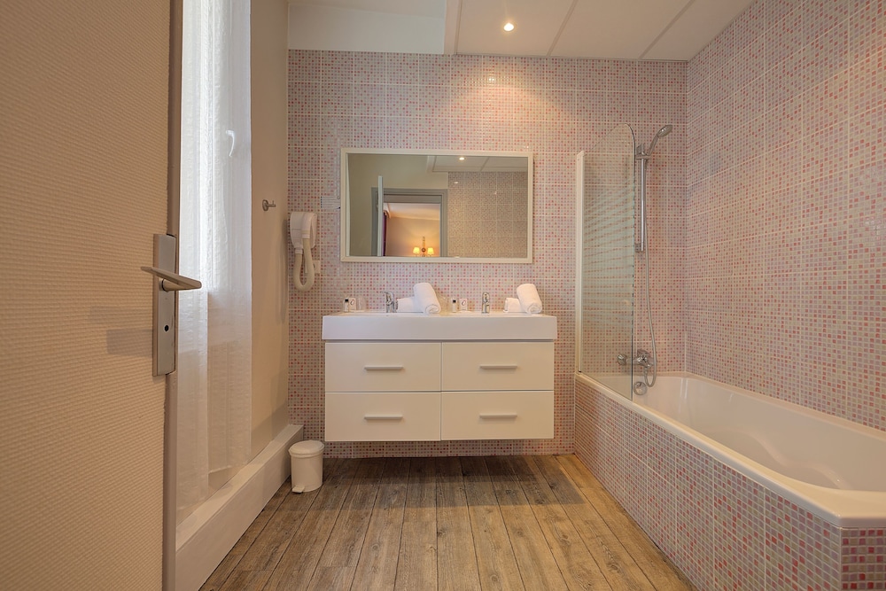 Hotel the Originals de Bordeaux Bergerac 68/68