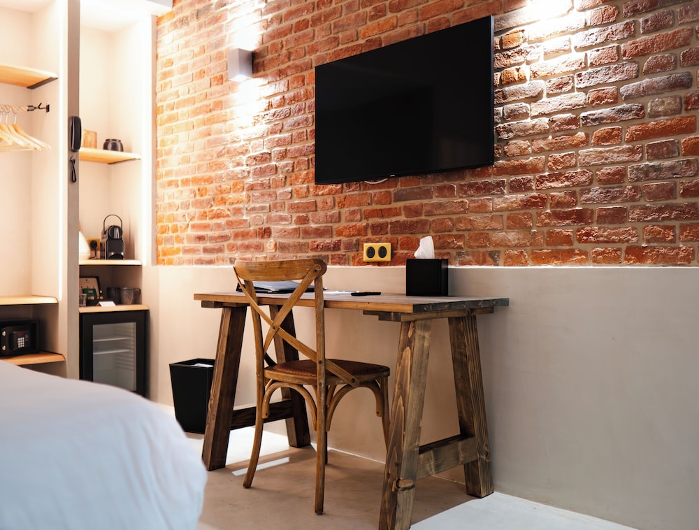 Hotel Chateau Heloise 47/50