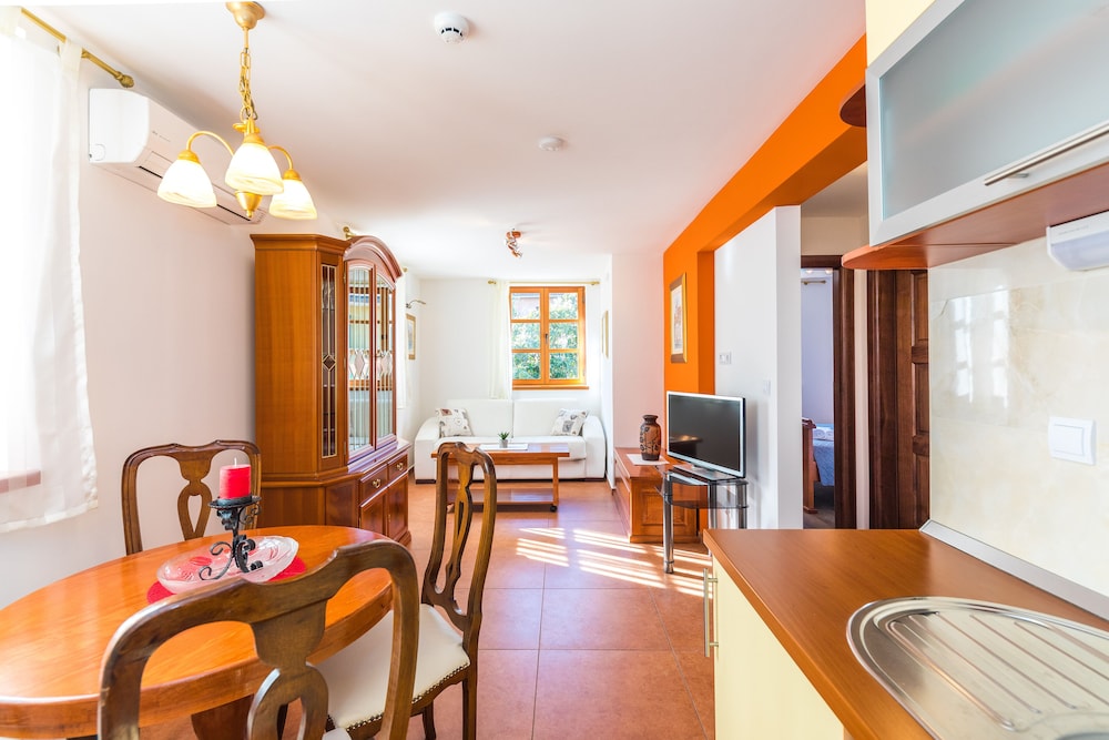 APARTMENTS PERLA 17/42