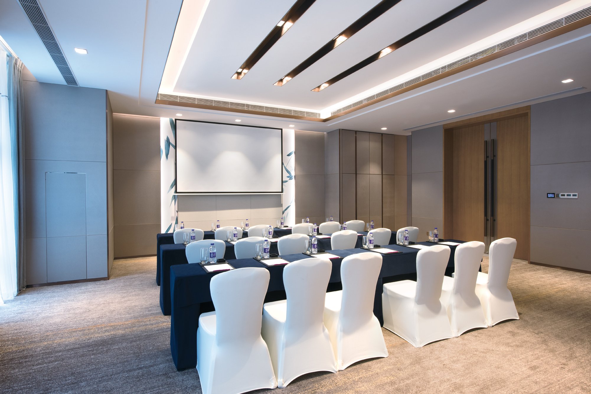Crowne Plaza Hangzhou Qiantang 44/49