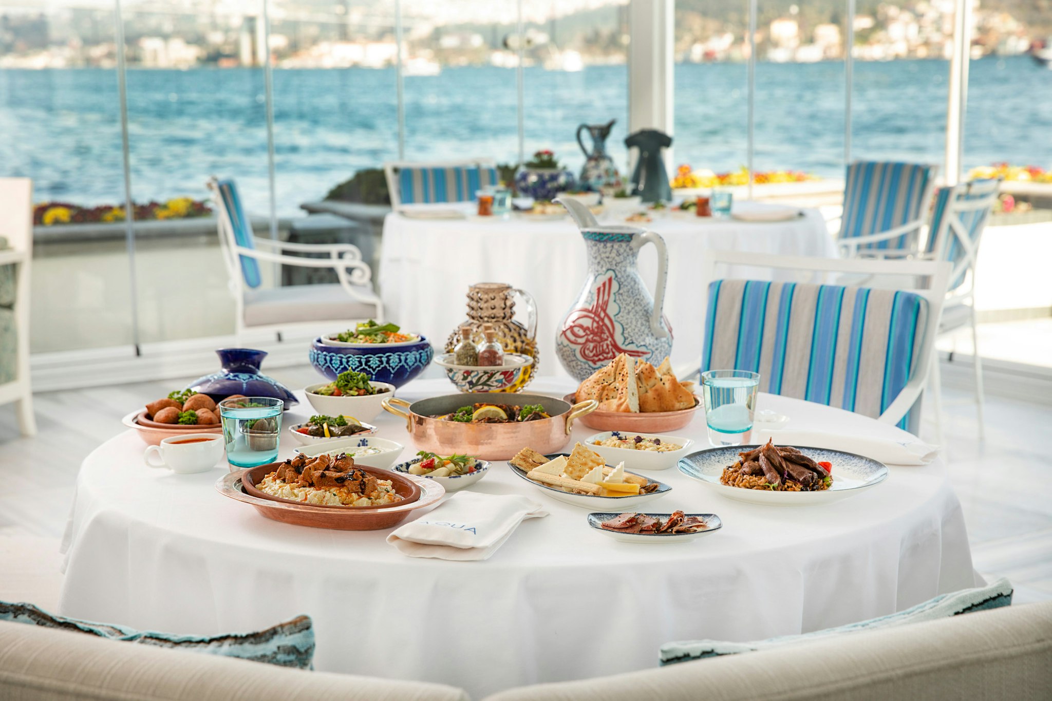 Four Seasons Hotel Istanbul at the Bosphorus 51/80