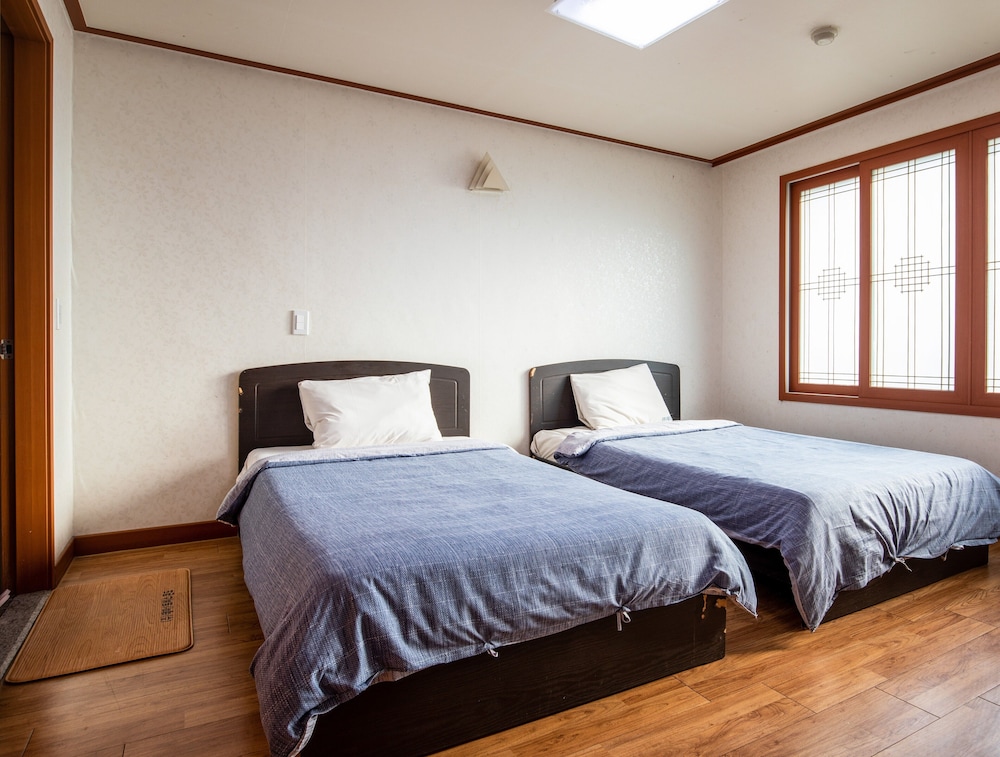 Jeju Tovice Condo Family 16/50