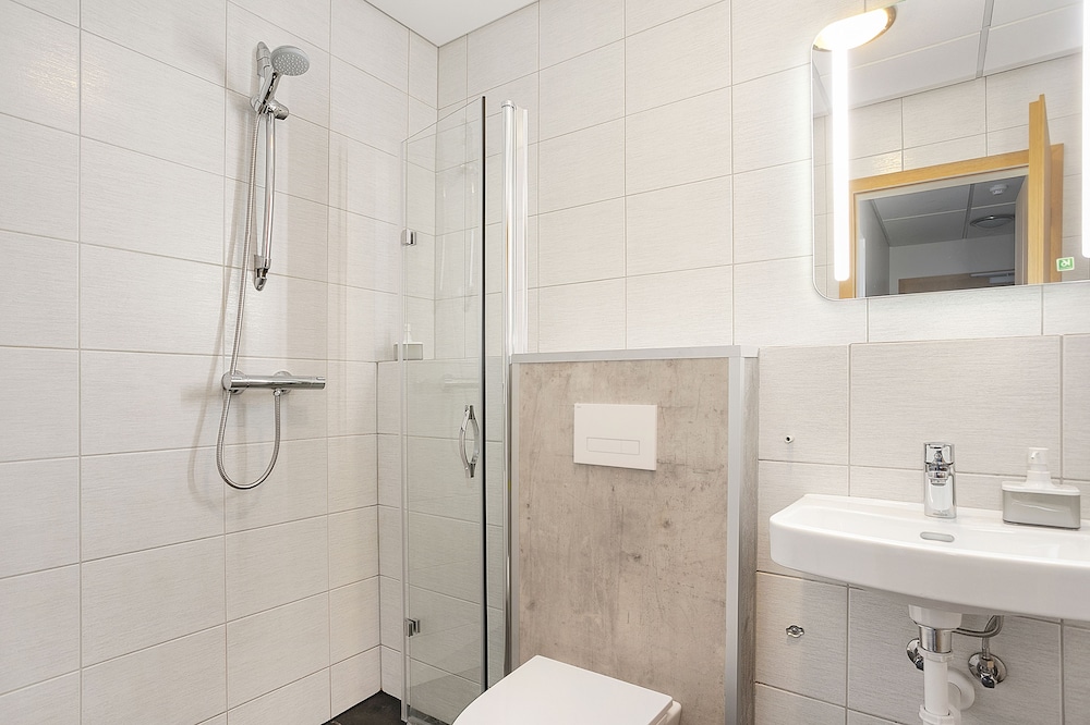 Einholt Apartments 47/50