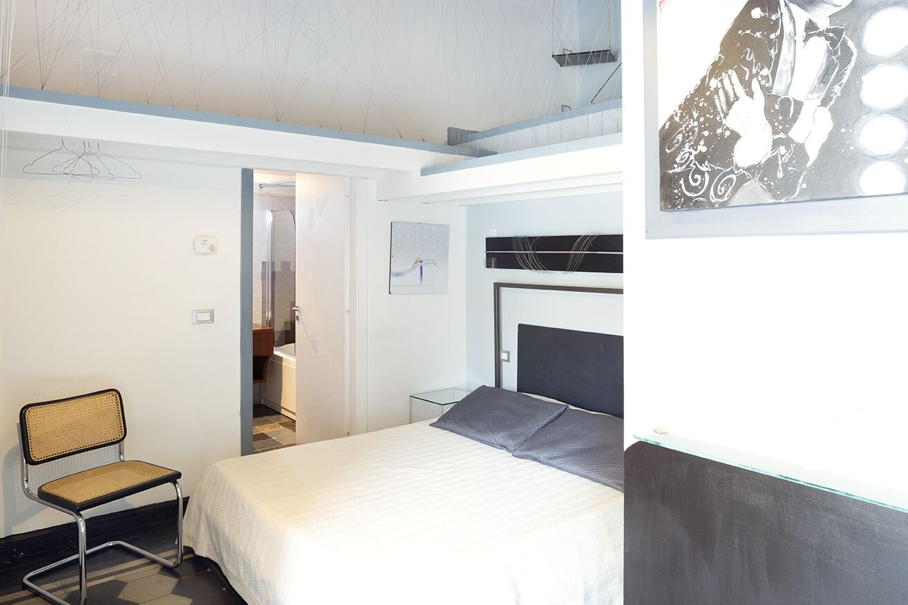 SUPERIOR, DOUBLE OR TWIN BED