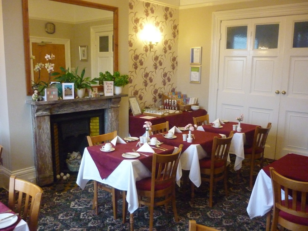 Ashwood Grange Hotel - B&amp;B 28/31
