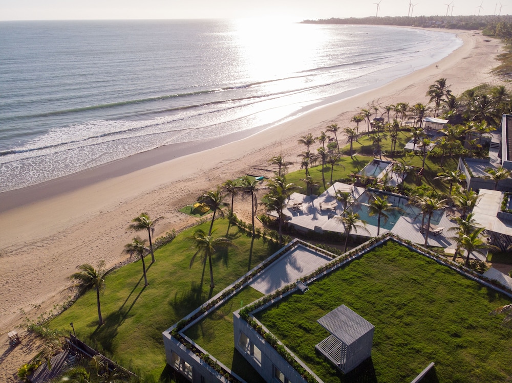 Club de Mar Condo Hotel 45/50