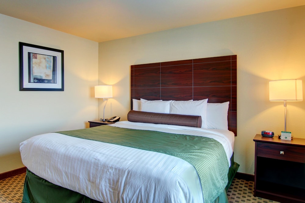 Travelodge by Wyndham Steele 15/49