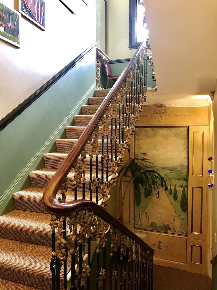 Rhodes Hotel 3/66