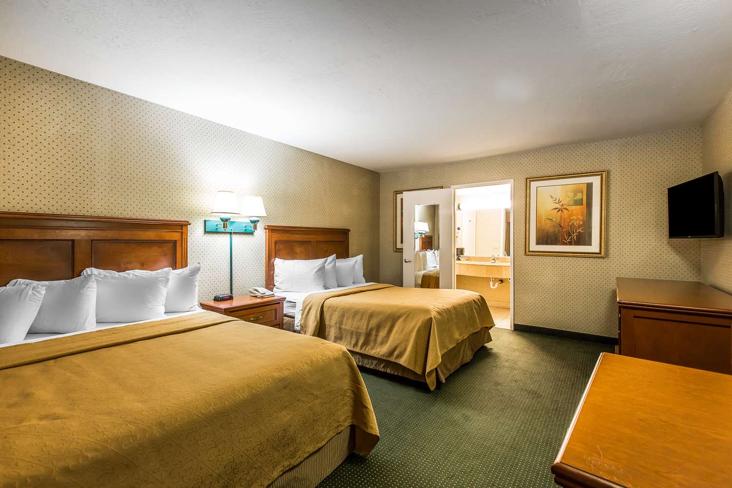 Room, 2 Queen Beds