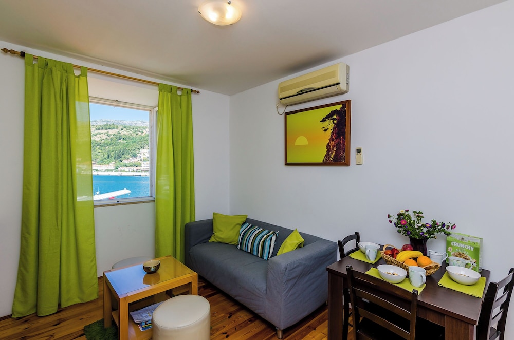 ORKA APARTMENTS 43/75