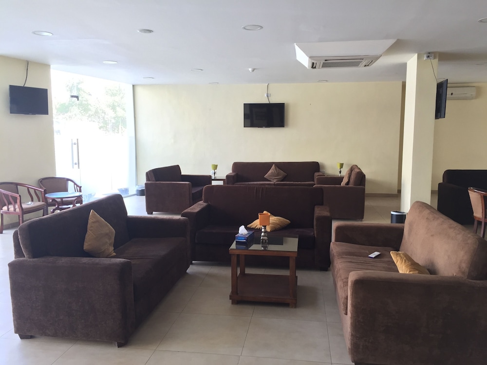 ZAINA PLAZA HOTEL 38/53