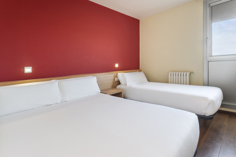 280 Hotel Formerly Premiere Classe Zaragoza 280 23/54