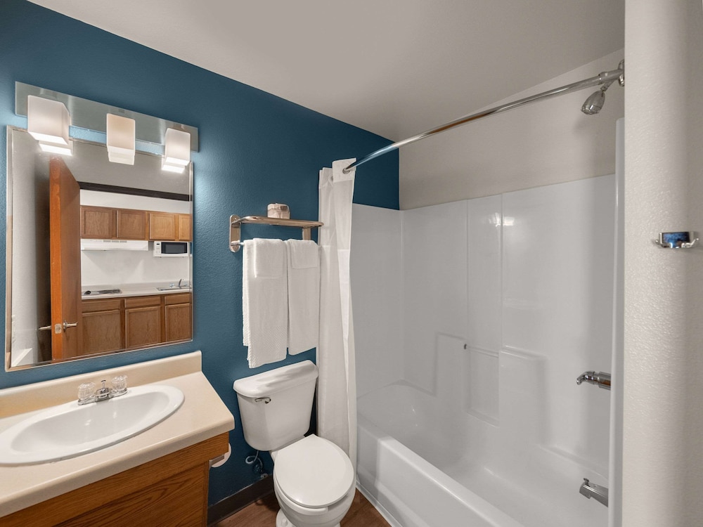 غرفة قياسية بسرير مزدوج، WoodSpring Suites Rockwall-East Dallas 6/8