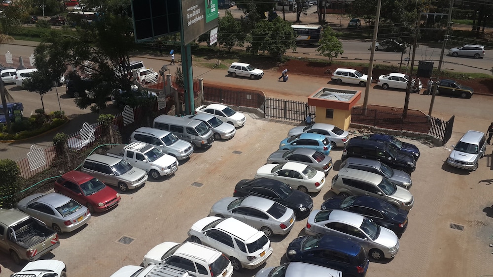 Ngong Hills Hotel 69/72
