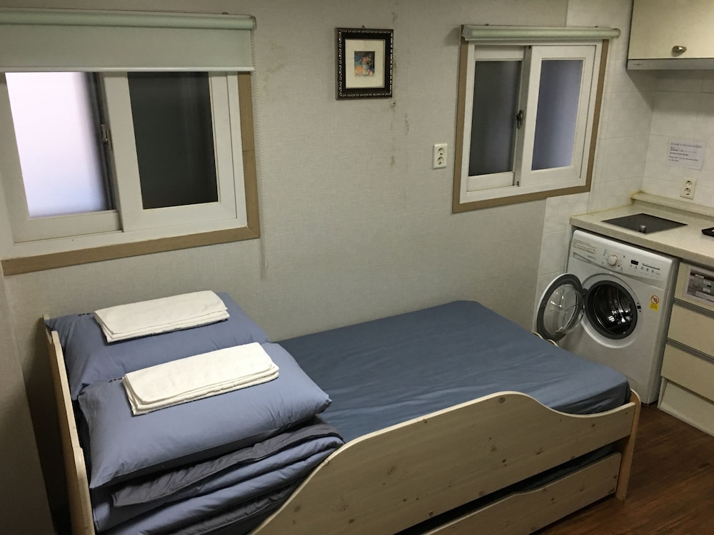24guesthouse Sinchon 27/33